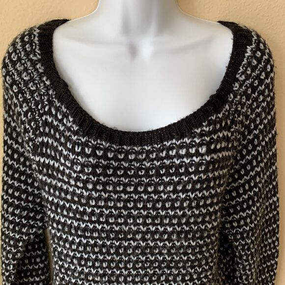 Black Sweater Wool Blend‎ Drop Shoulder American Eagle women's medium - Picture 5 of 9